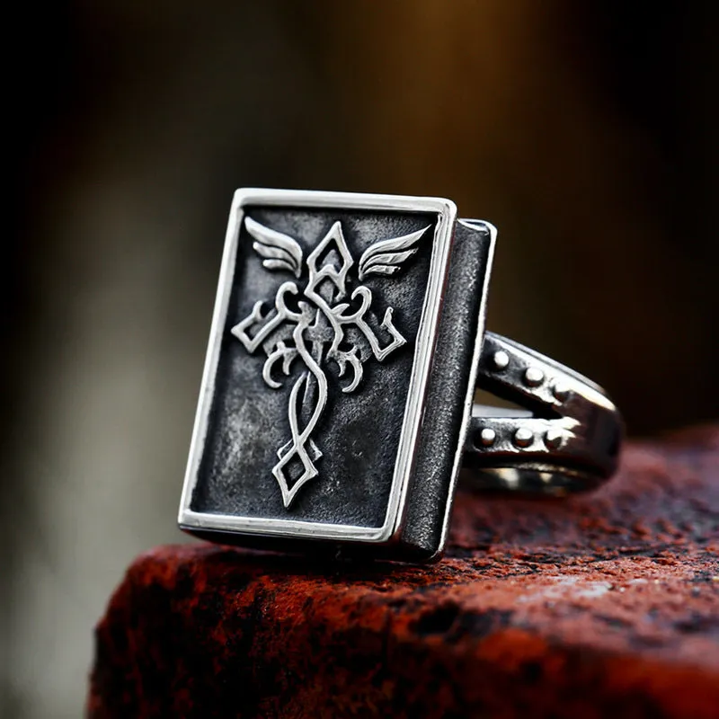 European and American Fashion Titanium Steel Men's Cross Ring – Retro Stainless Steel Wholesale Collection