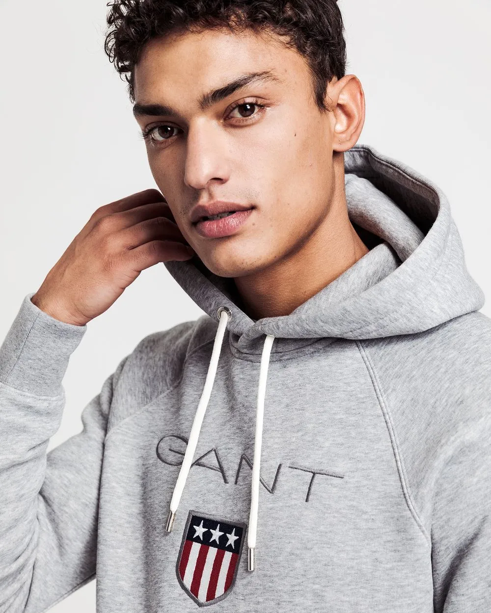 GANT Shield Sweat Hoodie SS21