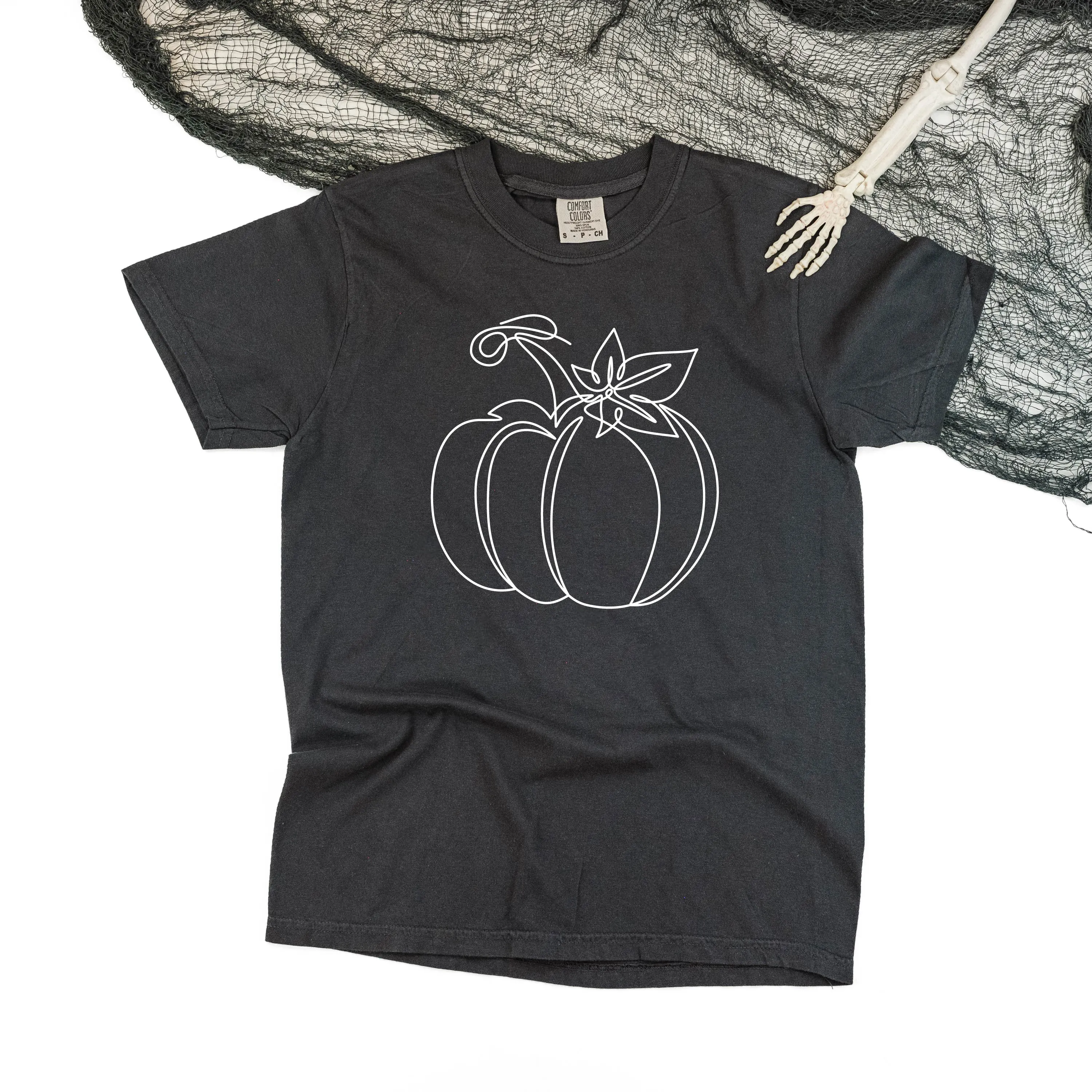 Outline Pumpkin - SHORT SLEEVE COMFORT COLORS TEE