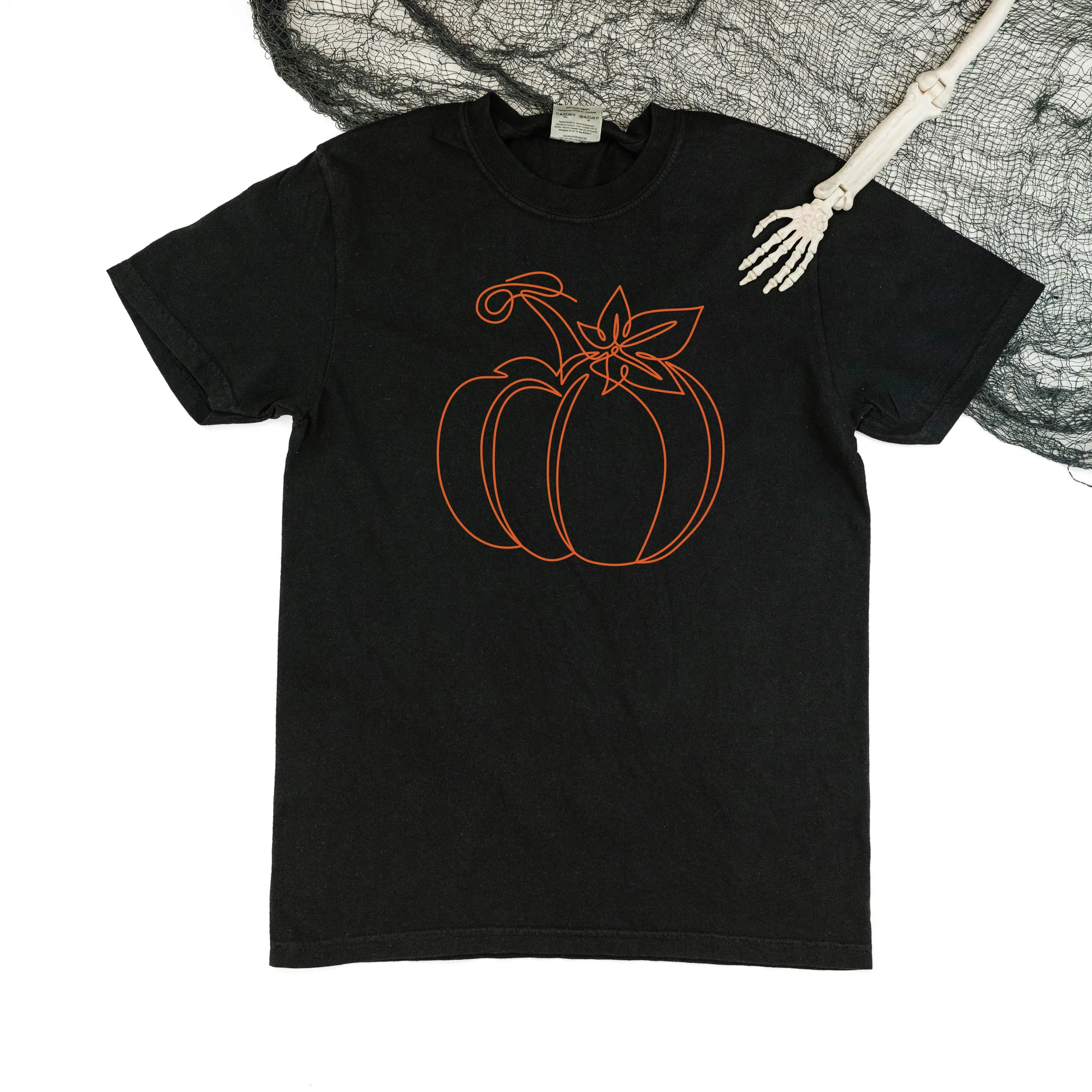 Outline Pumpkin - SHORT SLEEVE COMFORT COLORS TEE