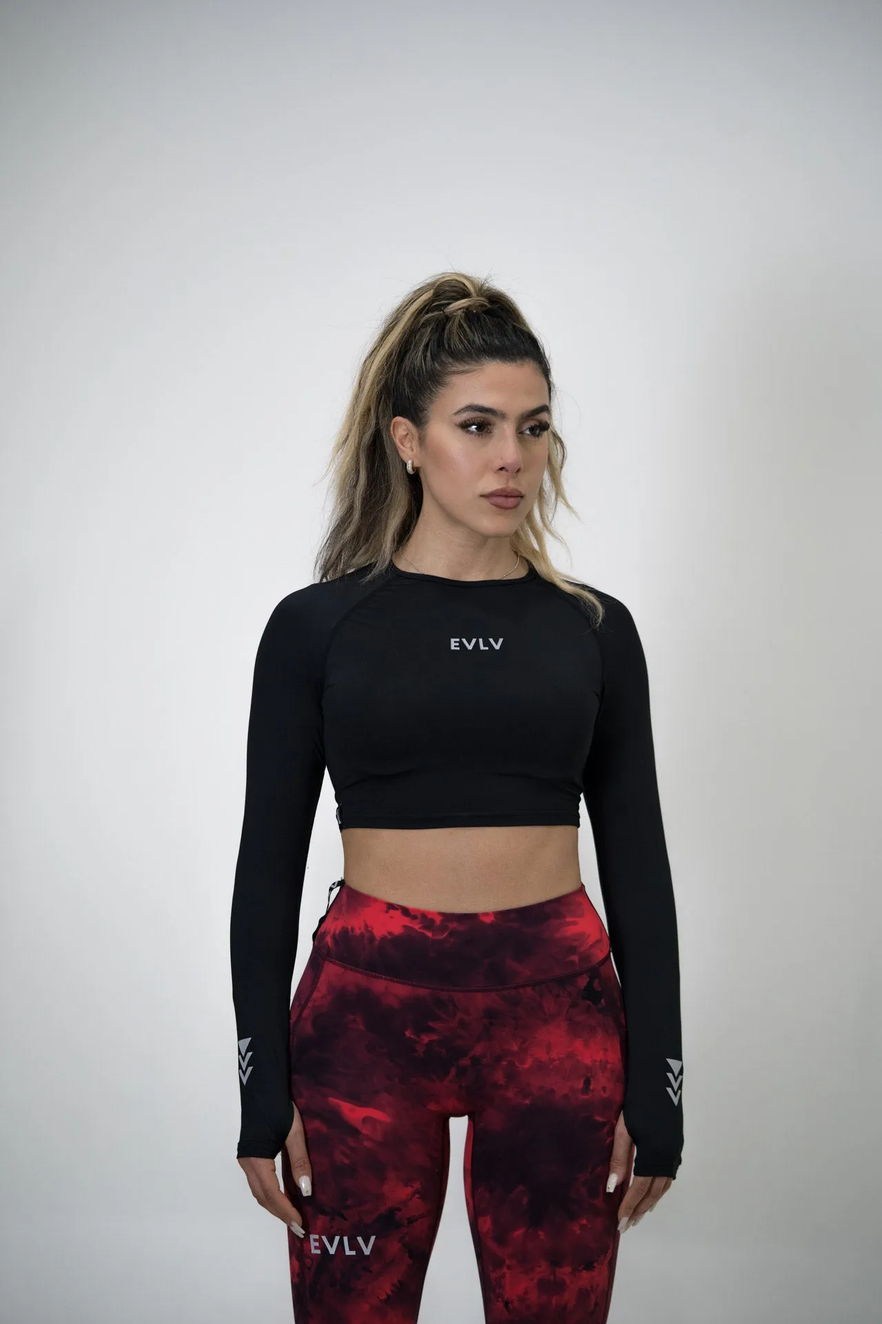 Performance Long Sleeve Crop Top - Black