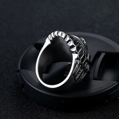 Personalized Retro Punk Skull Ring in Titanium Steel for Men – Indian Chief Index Finger Design